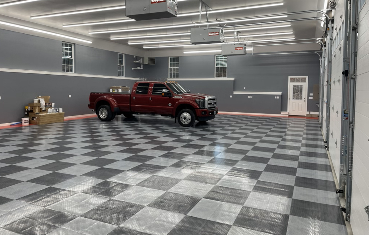 Garage Thumbnail Epping (1) Tarkka Homes, Custom Home Builder Hopkinton NH (1366x768)